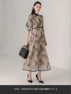 LEJA パイピングハイネック花柄ラメレースワンピースドレス結婚式