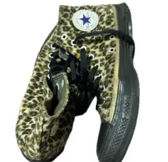 Converse ヒョウ柄 ハイカットスニーカー