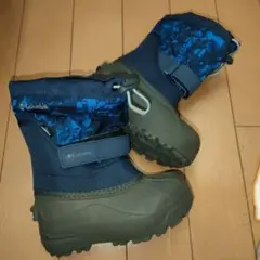 Columbia キッズ　スノーブーツ 16