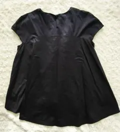 TOMORROWLAND「美品」 　S サイズ　黒　半袖トップス 　Aライン