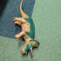 トリケラトプス プラスチックフィギュア