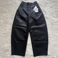 未使用タグ付き FREE’S MART 合皮タックカーヴィーパンツ 黒 M