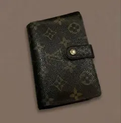 ルイヴィトン（LOUIS VUITTON）モノグラムがま口付き二つ折り