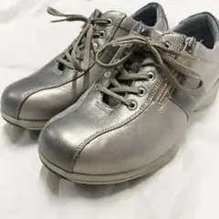 2025年最新】asics ペダラ23.5の人気アイテム - メルカリ