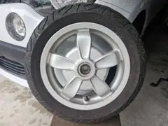 ベスパ初期型プリマベーラより取り外し 11インチ後ホイール 中古品 