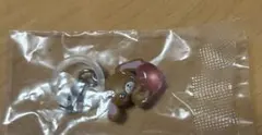 サンリオエモきゅん2めじるしアクセサリー　くろうさ