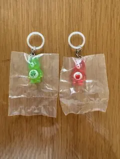 ケアベア　めじるしアクセサリー　赤　緑　セット