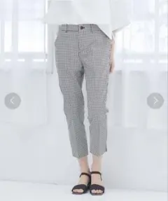 ハニーズ クロップドパンツ M