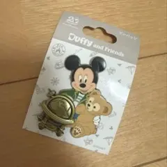 ダッフィーとフレンズ 20周年 ピンバッジ