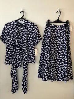 キャシャレル　カシュクールブラウス　フレアスカート　タグ付き未使用