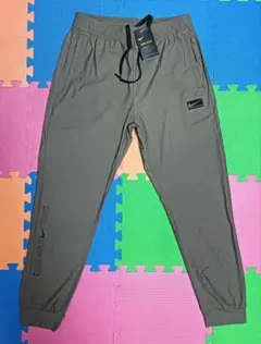 ☆大人気　Nike　トレーニングパンツ（XL）