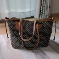 Item thumbnail for item cf073515-4f8b-4c65-b1f0-5066d70eacd8