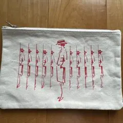 Mademoiselle Privé シャネルキャンバスポーチ