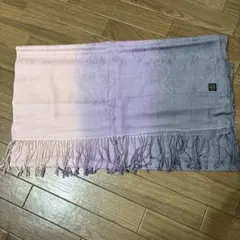 グラデーションストール（紫からピンク）