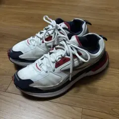 コラボスニーカー スニーカー