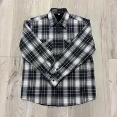 黒と白のチェック柄長袖シャツ Mサイズ
