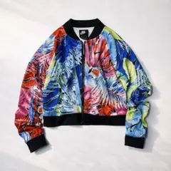 NIKE フラワープリントパーカー M ショート丈 レディース