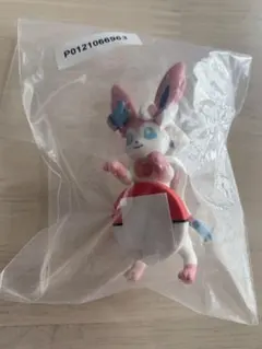 ポケモン 一番くじ 街歩きちらりんフレンズ ニンフィア フィギュア