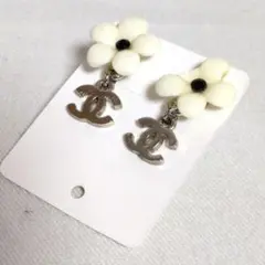 片耳良品　シャネル　ココマーク　フラワーモチーフ　ラインストーン　ピアス　05P