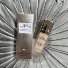 お値下げしました　超美品　ディオール　プレステージ　ルミエールBB 00