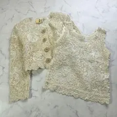 ラブレア　アンサンブル　立体レース　ノーカラージャケット　金ボタン　タンクトップのサムネイル