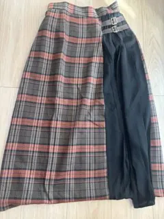 チェック柄ロングスカート バックル付き