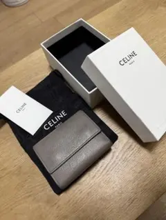 CELINE 三つ折り財布