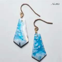 1点もの♡14kgf オーロラレースアゲートピアス - メルカリ