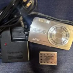 OLYMPUS μ 750 デジタルカメラ 7.1メガピクセルジャング品 OLYMPUS μ750 ジャンク ブルー ALL-WEATHER 5x OPTICAL ZOOM 7.1