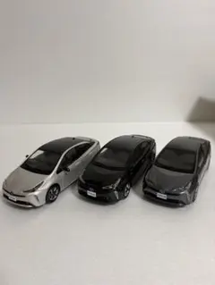1/30 トヨタ プリウス ミニカー 3台セットのサムネイル