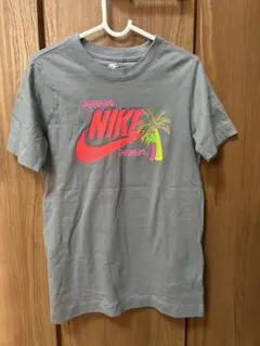 美品　NIKE Tシャツのサムネイル