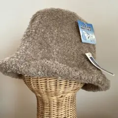 ベージュバケットハット