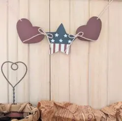 アメリカンカントリー雑貨　ガーランド　ハンドメイド　木製　トールペイント作品