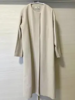 ベージュ ノーカラー ウールロングコート