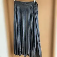 展示品ZARA ブラック プリーツ巻きスカート EU36