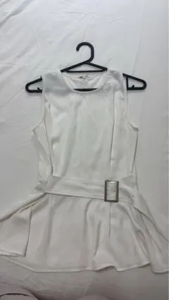 salire 完売品ノースリーブ トップス ホワイト