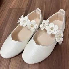 18cm キッズ　フォーマルシューズ　女の子 発表会　結婚式　セレモニー　白　花