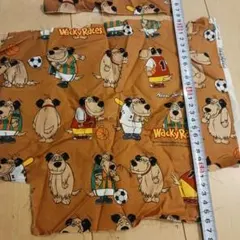 533 Wacky Races コットン生地 茶系　２枚