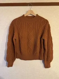 LOWRYS FARM オレンジブラウン ケーブルニットセーター