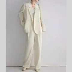 【値下げ相談可】セットアップ　スーツ　オフホワイト　M