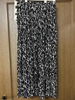 ノーベスパジオ　ロングスカートのサムネイル