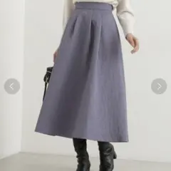 美品⭐︎ナチュラルビューティーベーシック　花柄エンボススカート　ロング　フレア　M