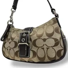 美品　コーチ　アクセサリーポーチ　ソーホー　シグネチャー　キャンバス　ブラウン