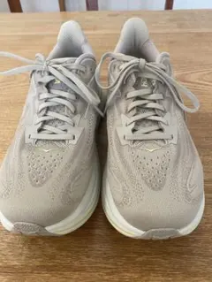 1度使用のみ　HOKA クリフトン10ワイド25.5ベージュ