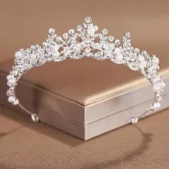 ティアラ ヘッドドレス アクセサリー ジュエリー 髪飾り 結婚式 ウェディング