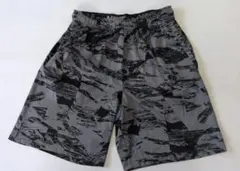 美品‼️ナイキ　NIKE　ハーフパンツ　総柄　サイズXLのサムネイル
