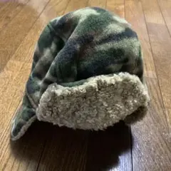 迷彩柄フリース耳あて付き帽子