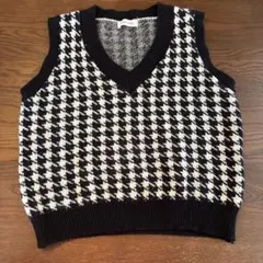 ハウンドトゥース Vネックニットベスト