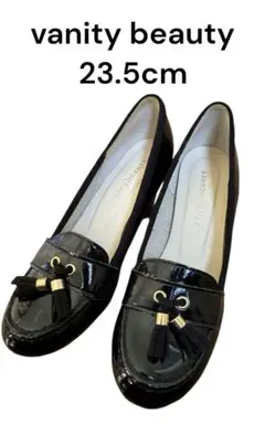 Item thumbnail for item d0935427-61bd-42a4-8cff-104e8cc9716a