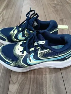 Nike ネイビー/イエロー スニーカー